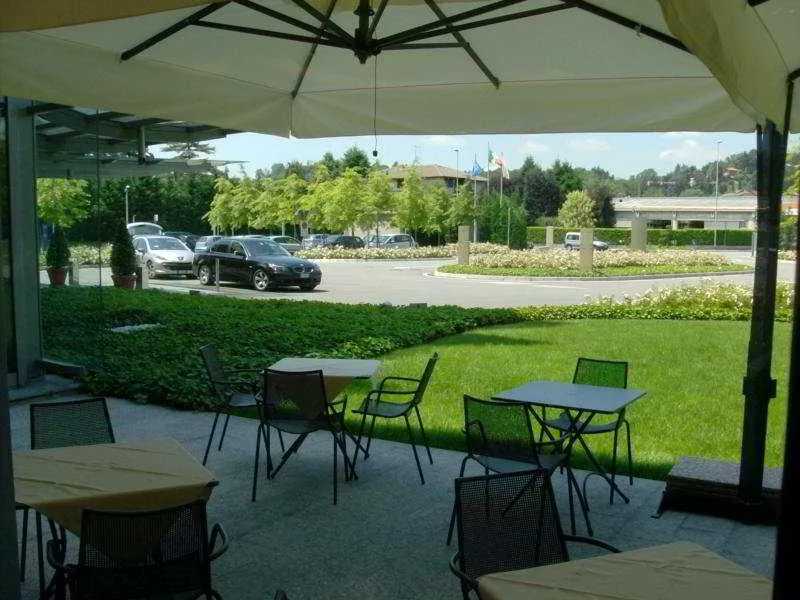 Terrace, Cruise, Milan