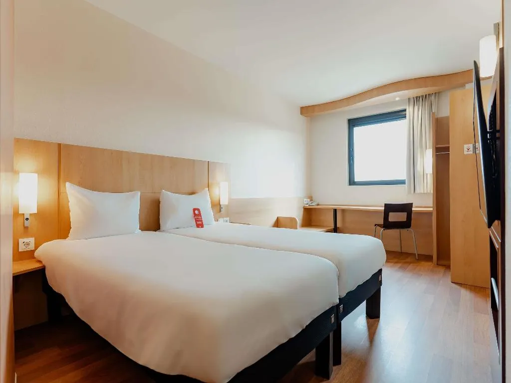 TWIN STANDARD Room, Ibis Barcelona Ripollet, Barcelona
