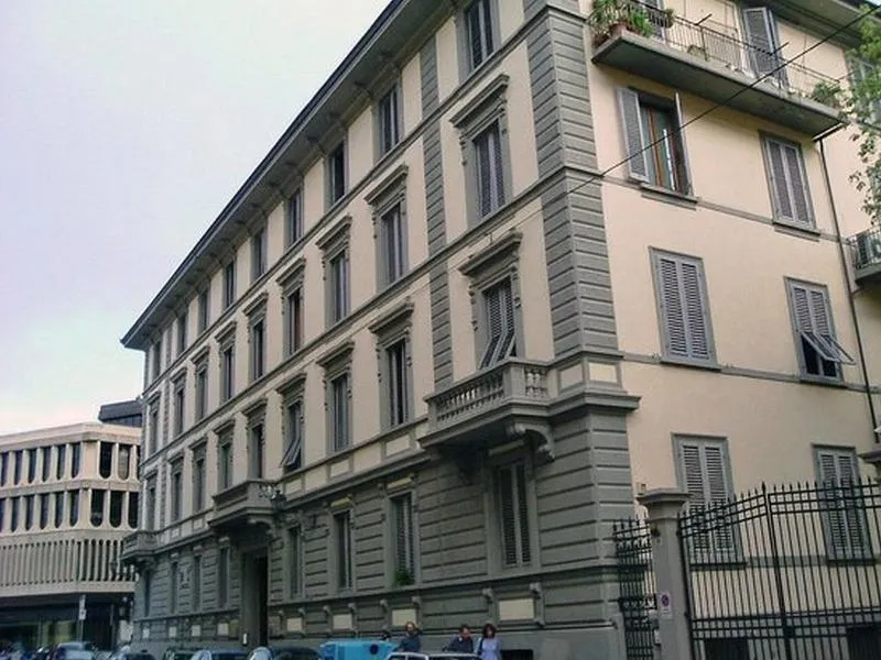 General view, Desiree, Florence