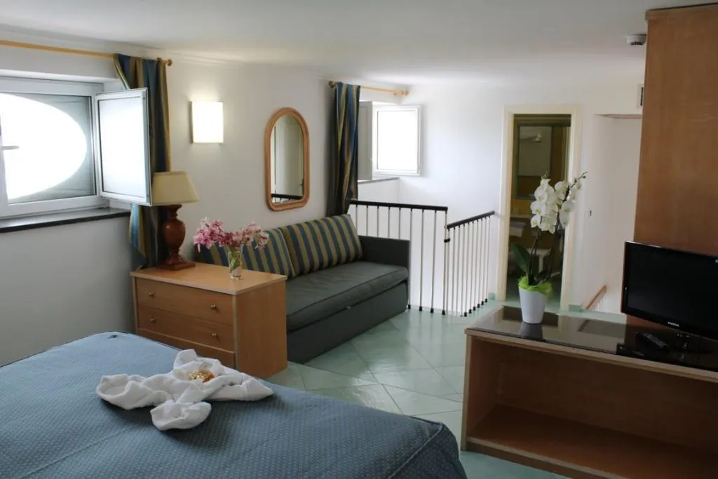 JUNIOR SUITE DUPLEX WITH VIEWS Room, Terme Floridiana, Naples