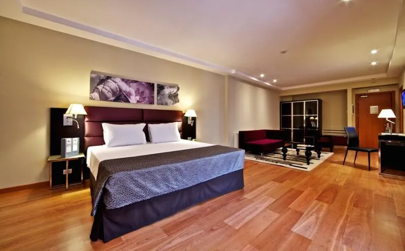 Room, Eurostars Roma Aeterna, Naples