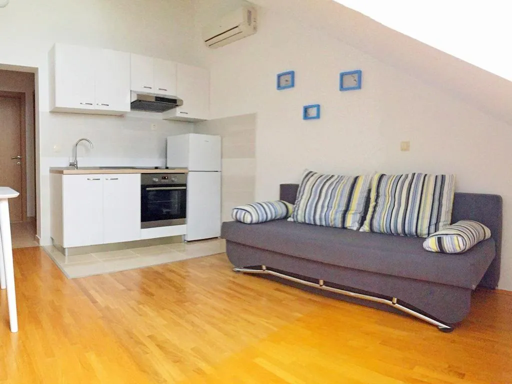 APARTMENT CAPACITY 4 Room, Apartments Iskra Duce, Split