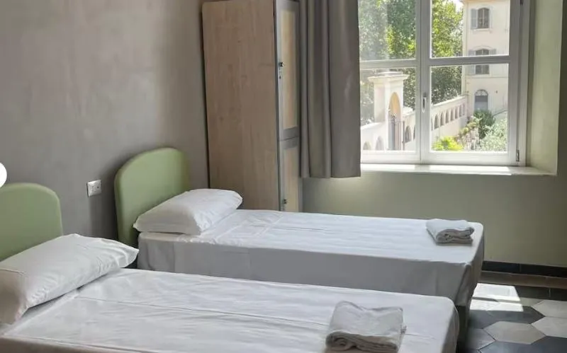 Double or Twin BASIC Room, Borgo Ripa Urban Travel, Rome