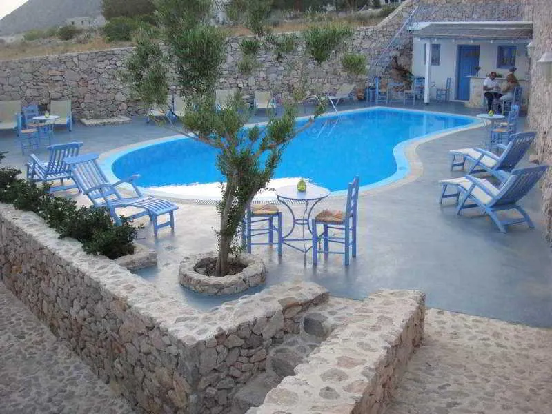 Pool, Sweet Tweet, Santorini