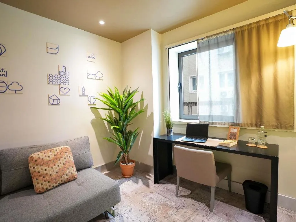 SUITE KING SIZE BED Room, Mercure Porto Centro Santa Catarina, Porto