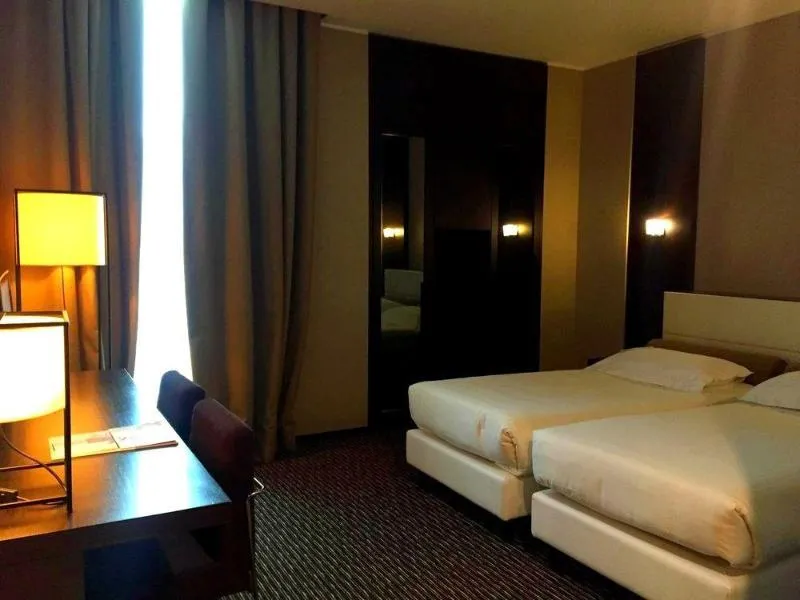 General view, H2c Hotel Milanofiori, Milan