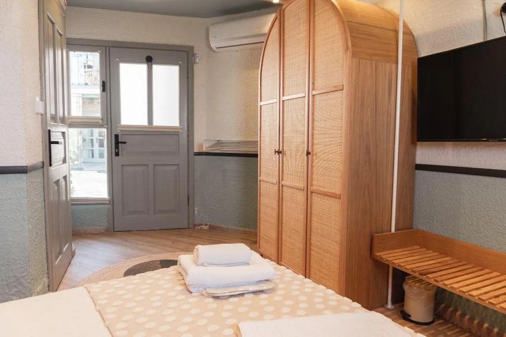 Room, Qara Otel, Izmir