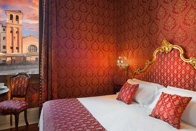 DOUBLE CANAL VIEW Room, Ca Gottardi, Venice