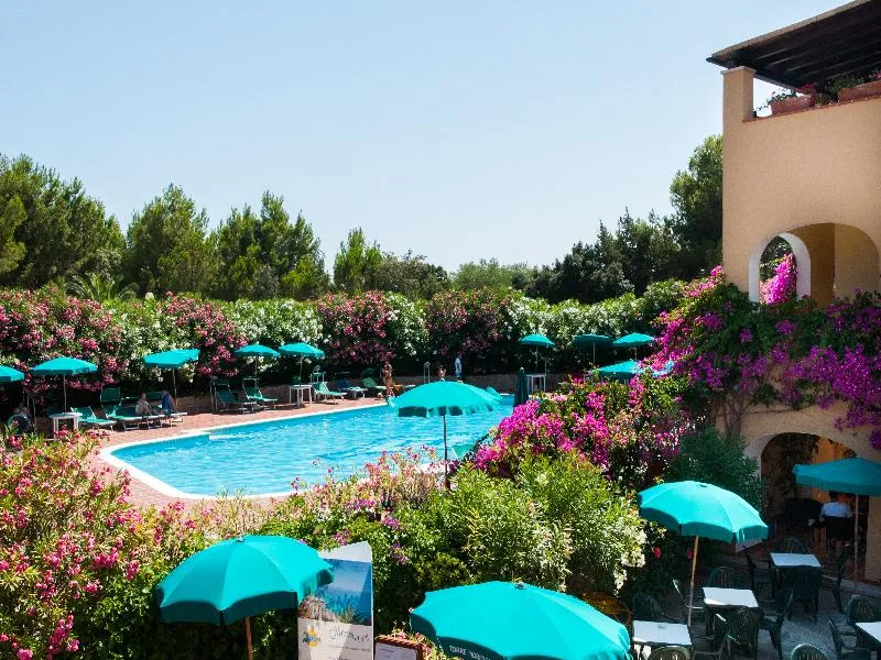 Pool, Nicolaus Club Torre Moresca, Cagliari