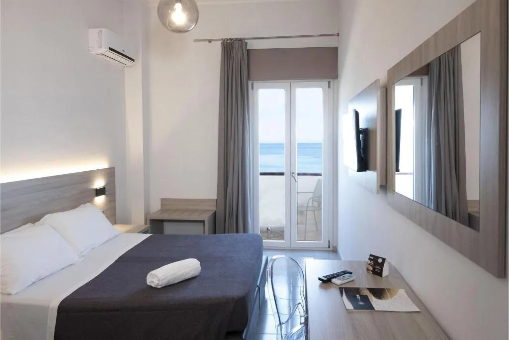 Double or Twin SEA VIEW WITH BALCONY Room, Tirreno Hotel, Palermo