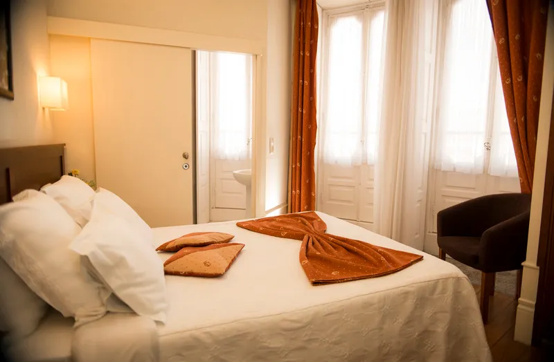 DOUBLE WITH VIEWS Room, Aliados, Porto