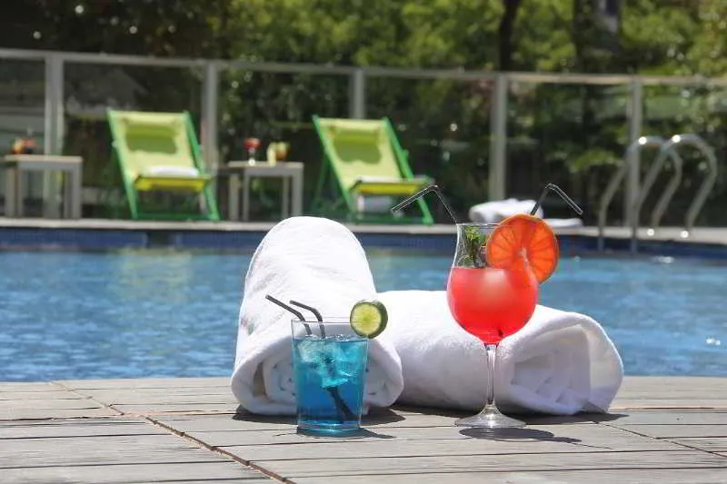 Pool, Primus Valencia, Valencia