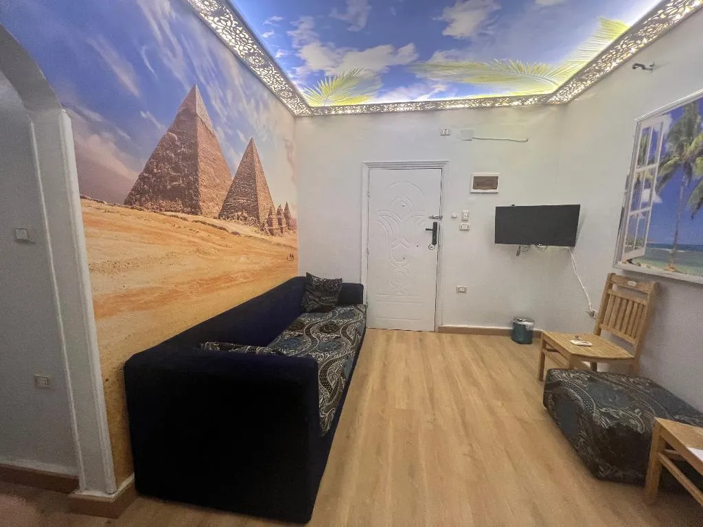 FAMILY ROOM ONE BEDROOM WITH KITCHENETTE Room, Pyramids View Inn, Cairo