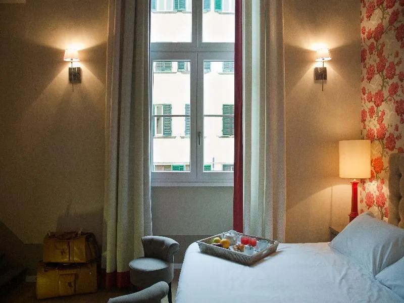 General view, Black 5 Florence Suite, Florence
