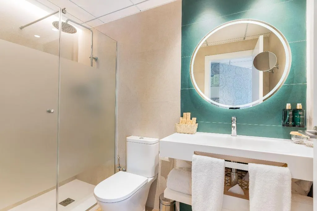 Double or Twin PREMIUM Room, Melia Plaza, Valencia