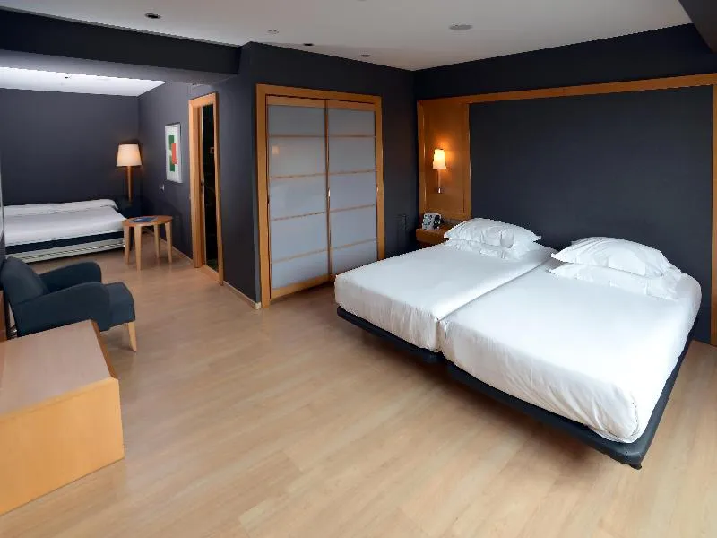 TRIPLE STANDARD Room, Barcelona Universal, Barcelona