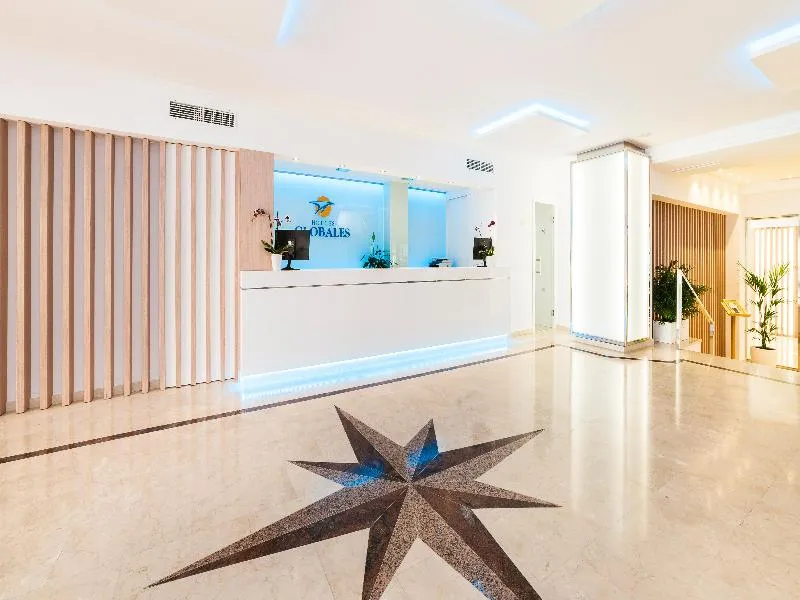 Lobby, Globales Lord Nelson, Menorca