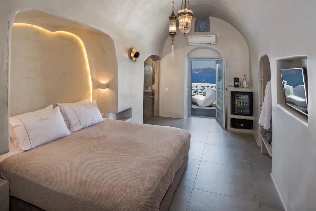 SUITE SEA VIEW HONEYMOON Room, Athina Luxury Suites, Santorini