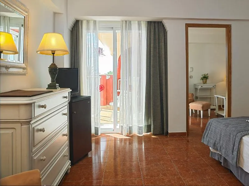 JUNIOR SUITE STANDARD Room, Universal Hotel Neptuno - Adults Only, Majorca