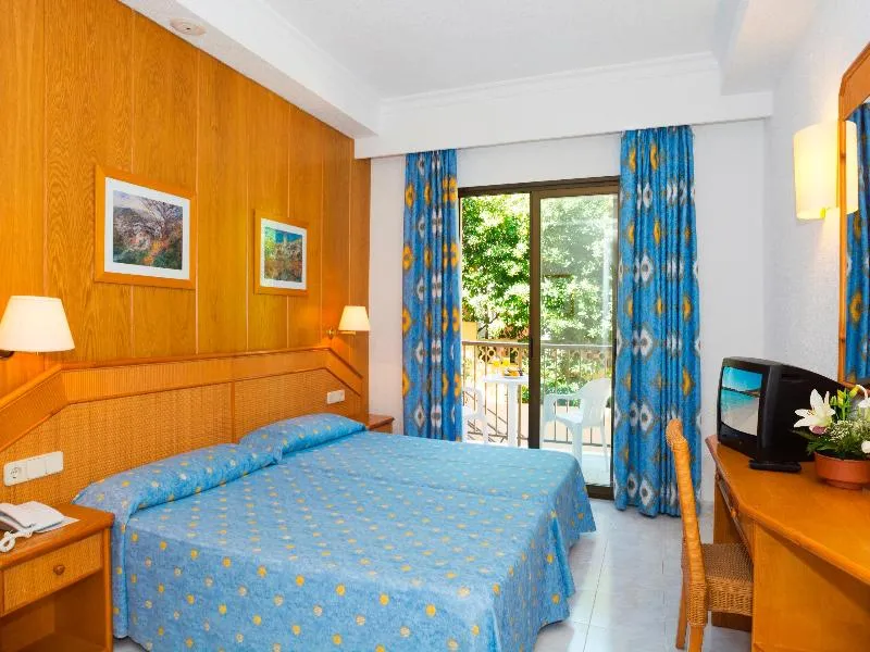 Room, HSM Regana, Majorca