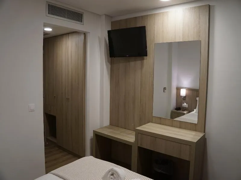 Room, Piraeus Port Hotel, Athens