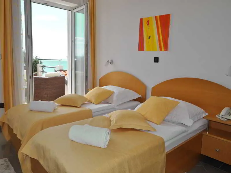 Room, Sunce, Split