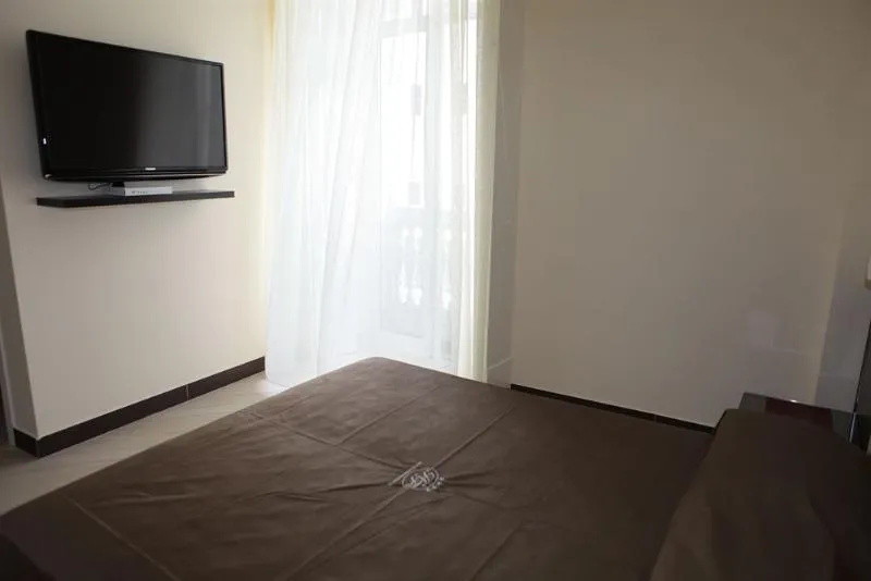 SINGLE SUPERIOR Room, Ferdinando II, Naples