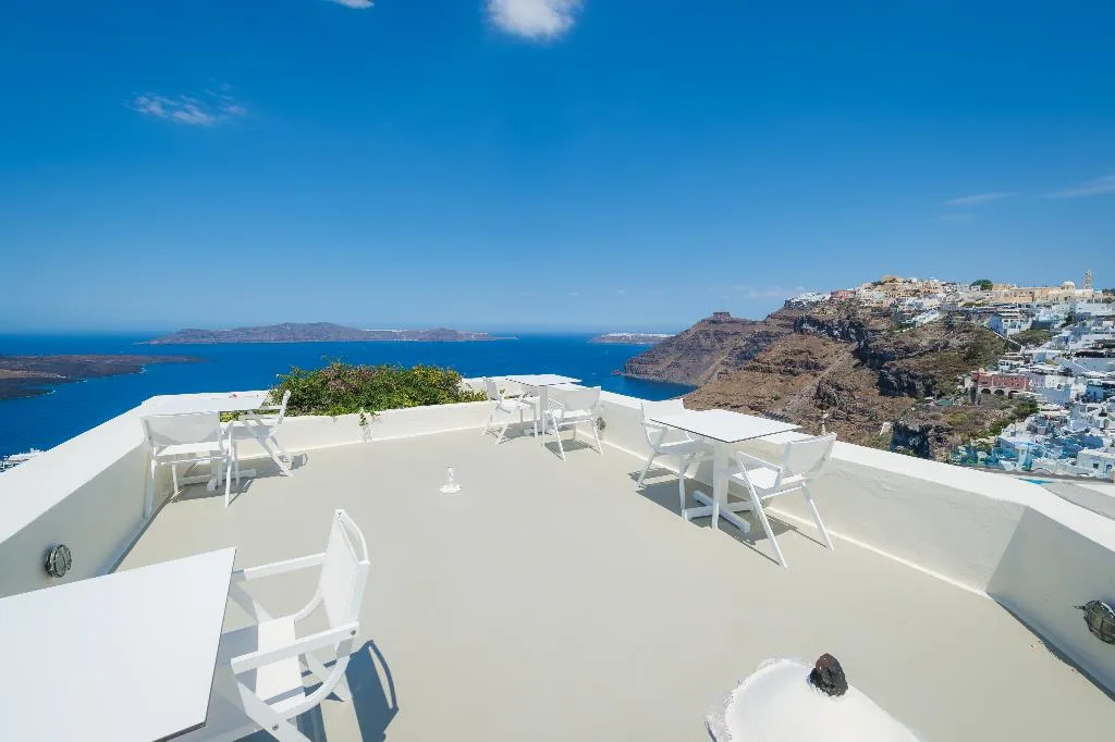 Terrace, Pantelia Suites, Santorini