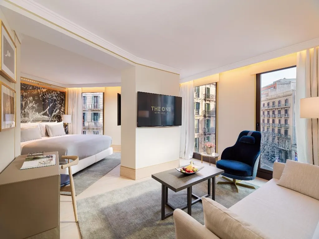 JUNIOR SUITE SUPERIOR Room, The One Barcelona, Barcelona