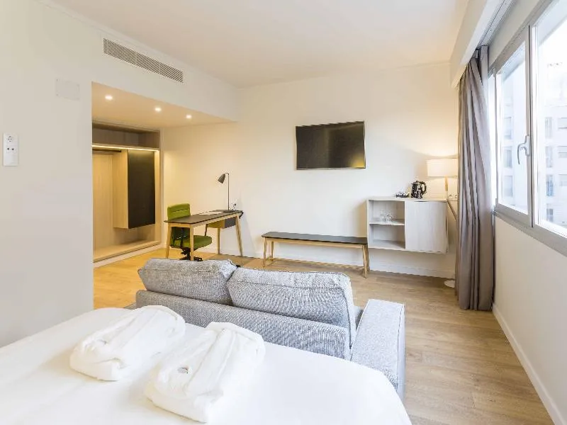 DOUBLE SUPERIOR Room, Artiem Madrid, Madrid
