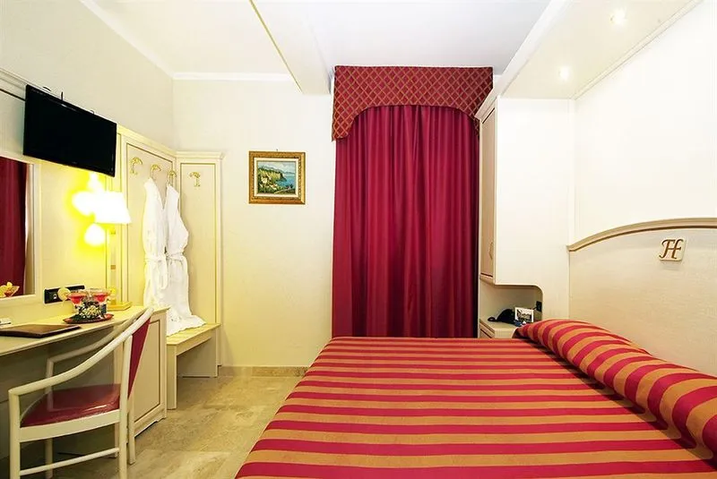 DOUBLE SINGLE USE SUPERIOR Room, Fashion Hotel, Rome