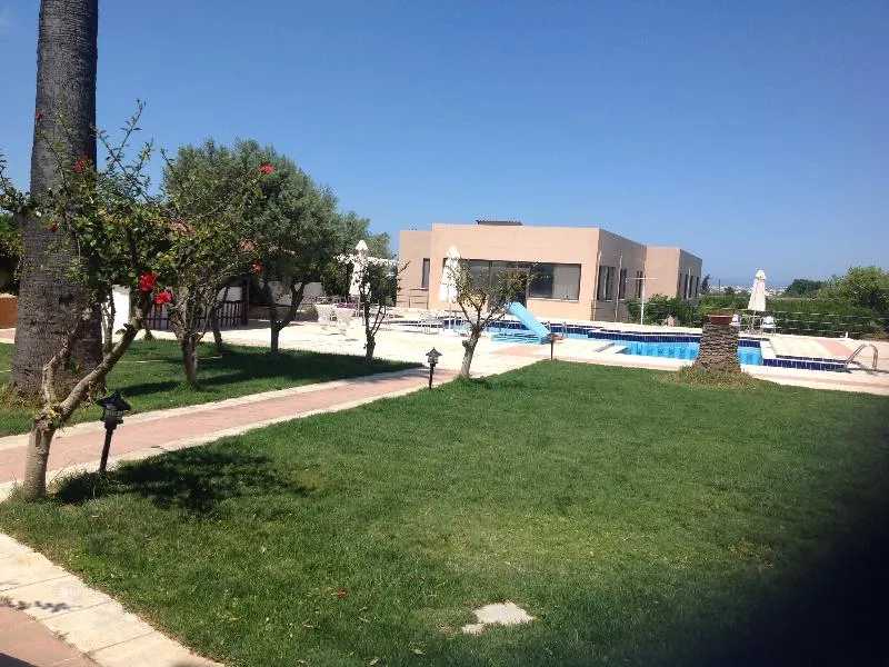 Pool, Oasis Guesthouse, Crete