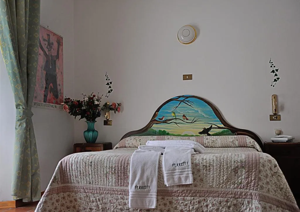 Double or Twin STANDARD Room, Ferretti, Perugia