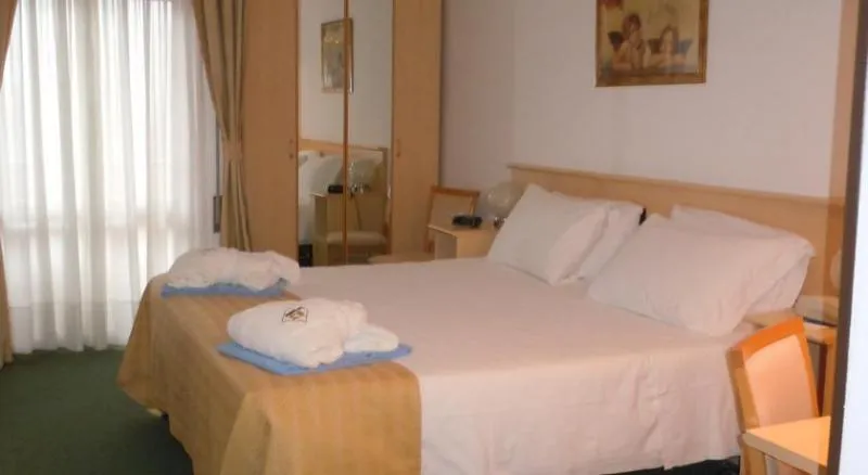 Double or Twin STANDARD Room, Hotel Terme Imperial, Venice