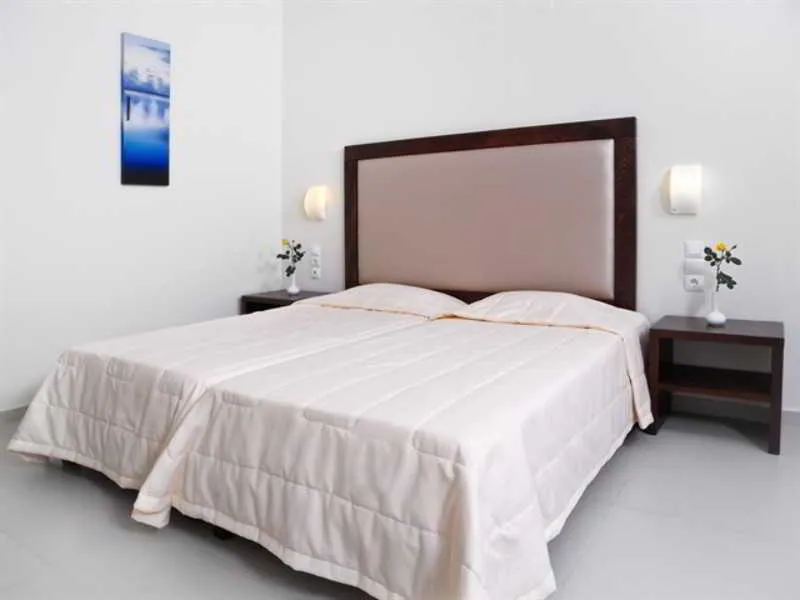 Room, Troulis Aparthotel, Crete