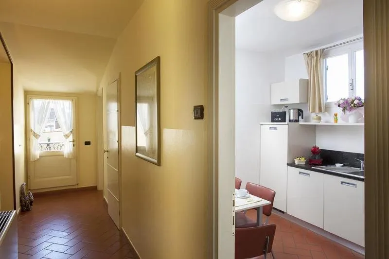 General view, Residence Palazzo Gamba, Florence
