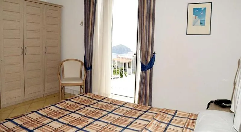 Double or Twin SEA VIEW Room, Albergo Villa Giusto, Naples