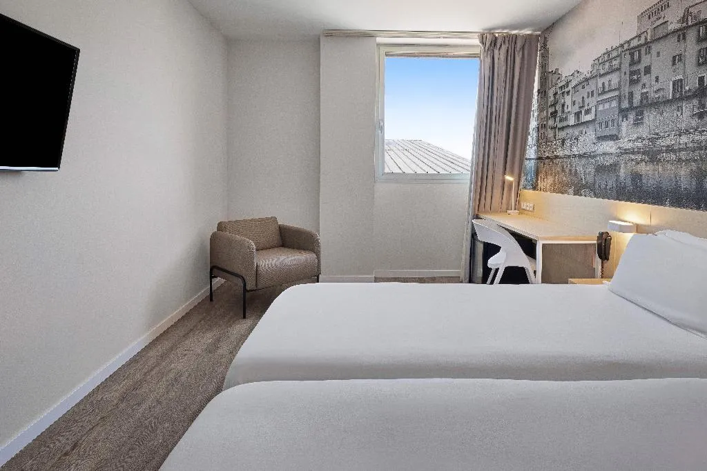 Room, B&B HOTEL Girona 3, Costa Brava