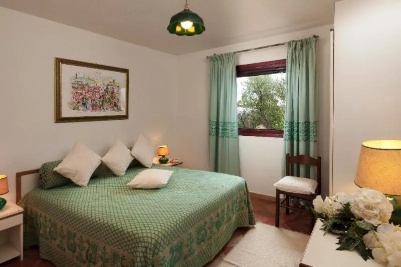 APARTMENT CAPACITY 4 TWO BEDROOMS Room, Appartamenti Villa Sa Prama - I Graniti - Il Mirto, Olbia