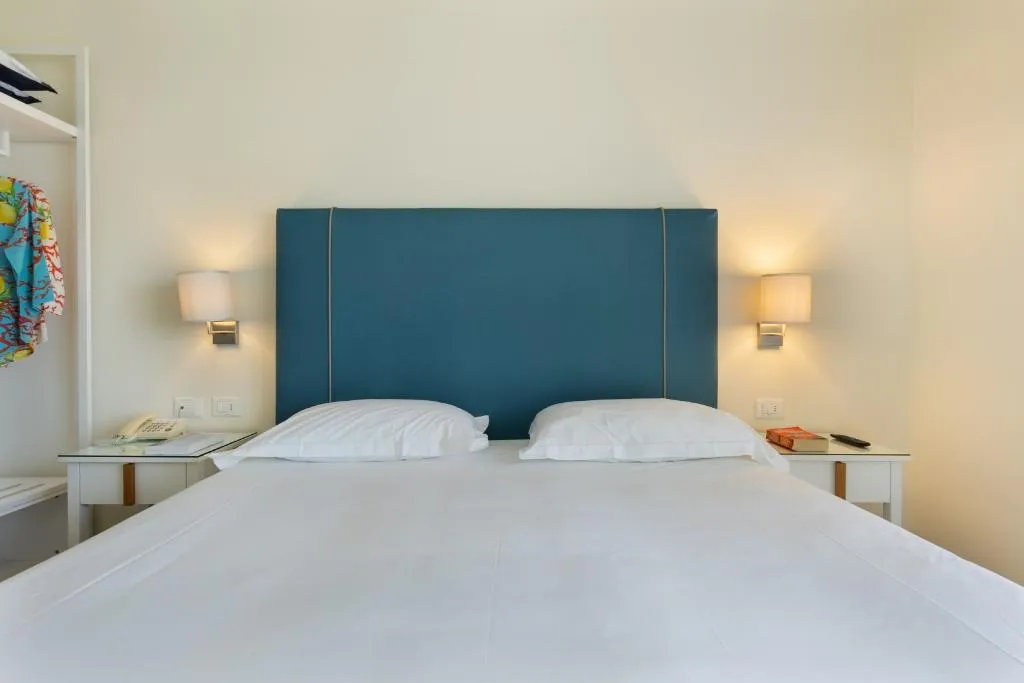 Double or Twin SEA VIEW WITH BALCONY Room, Hotel Regina Sorrento, Naples