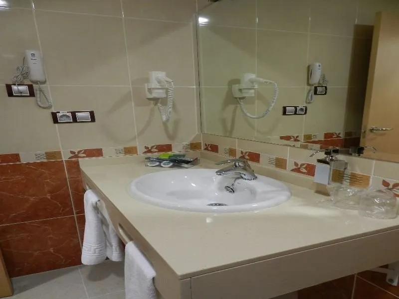 Room, La Familia, Costa Blanca