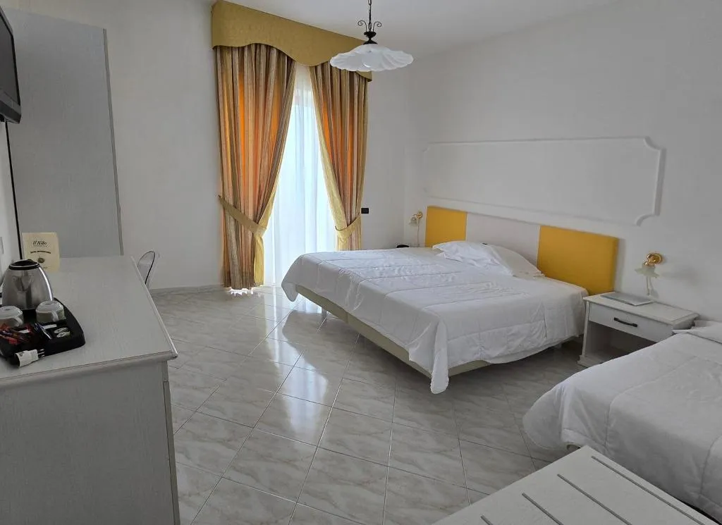 DOUBLE INNER Room, Il Nido, Naples