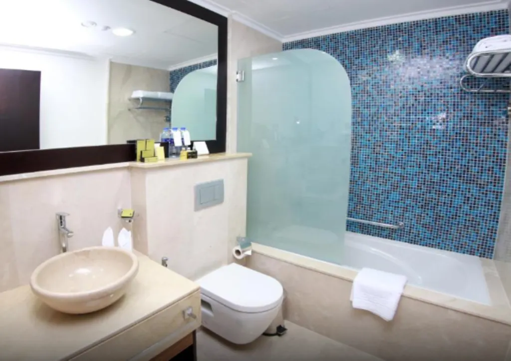 SINGLE PREMIUM Room, Armada Avenue Hotel (EX Armada Bluebay Hotel), Dubai