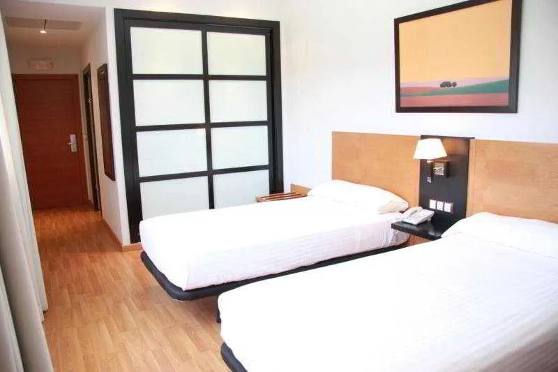 TRIPLE STANDARD Room, Cortijo Chico Málaga Airport, Costa Del Sol