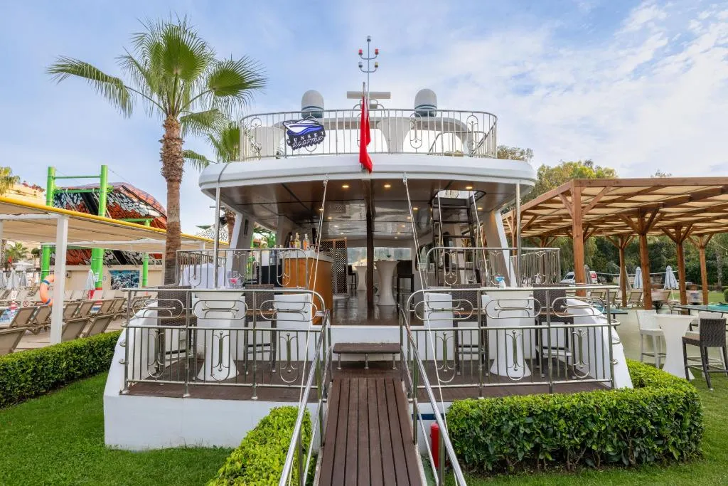Bar, Crystal Sunset Pearl Collection, Antalya