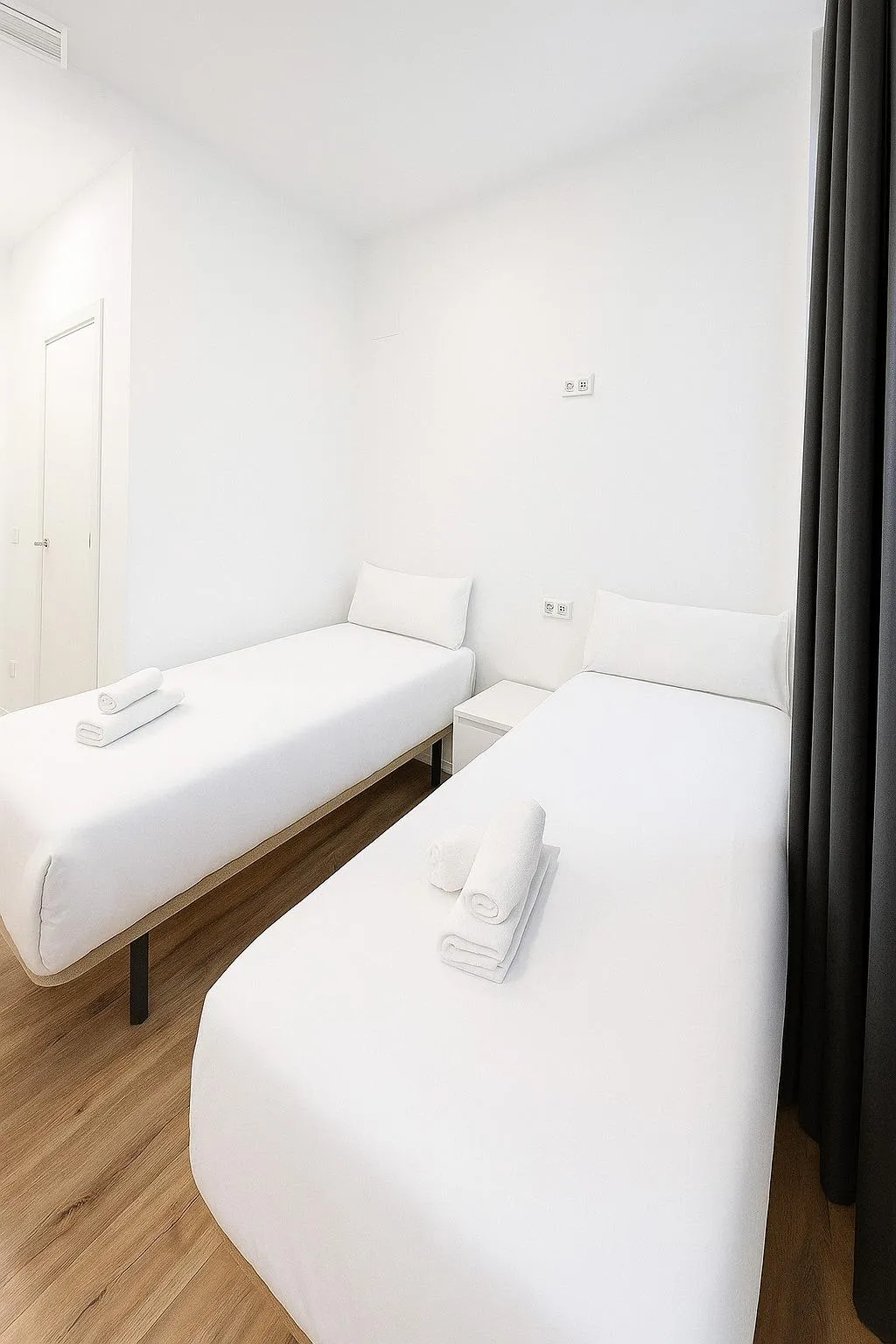 Room, Hostal Bernabeu, Madrid