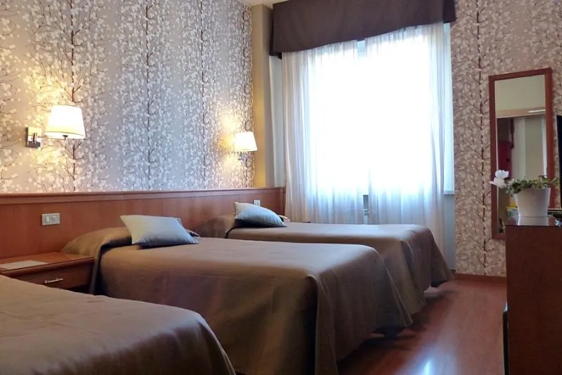 TRIPLE STANDARD Room, Eco Hotel Milano & Bioriso Restaurant, Milan