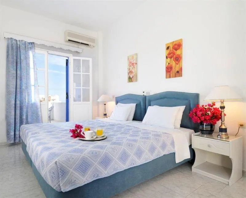 Double or Twin STANDARD Room, Melina, Santorini