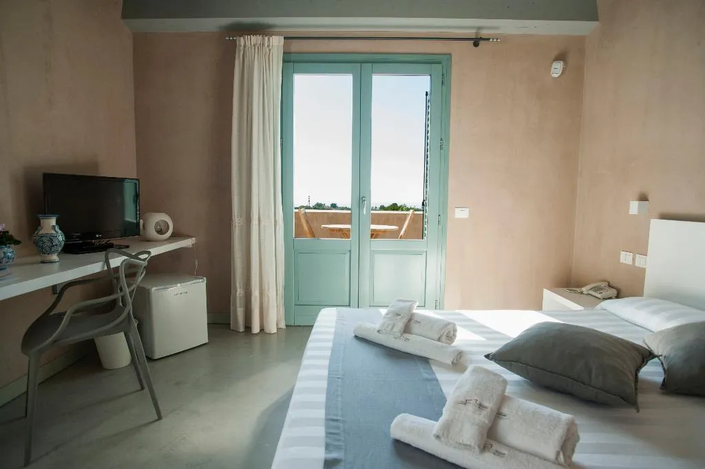 DOUBLE SUPERIOR Room, Relais Casina Miregia, Catania