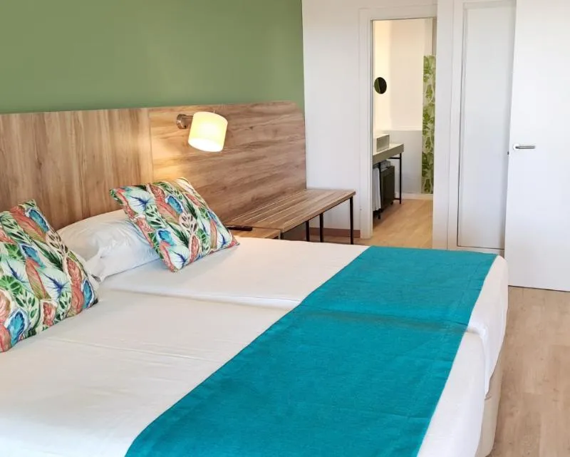 FAMILY ROOM TWO BEDROOMS Room, Costa Calero Thalasso& Spa, Lanzarote